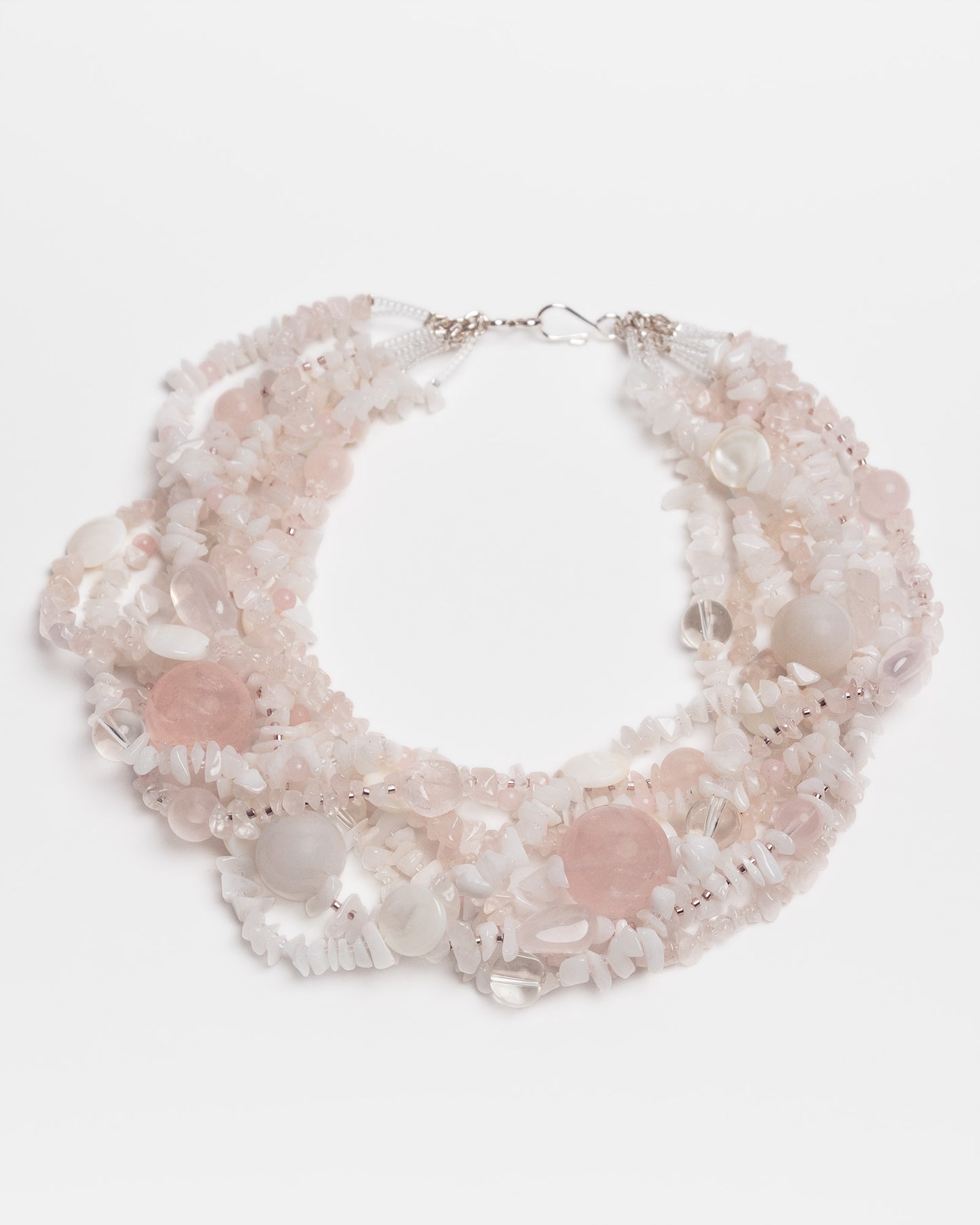 Collar de cuarzo multicapa