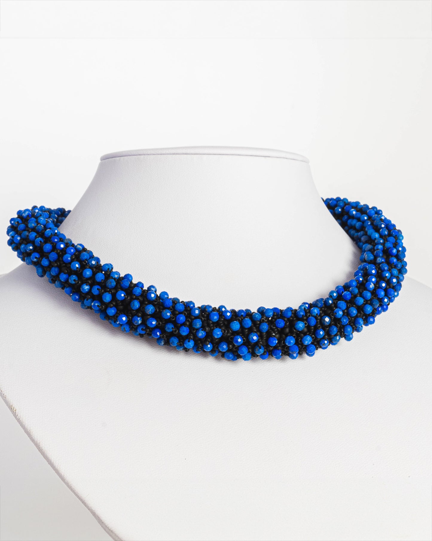 Collar Choker with Natural Lapis Lazuli