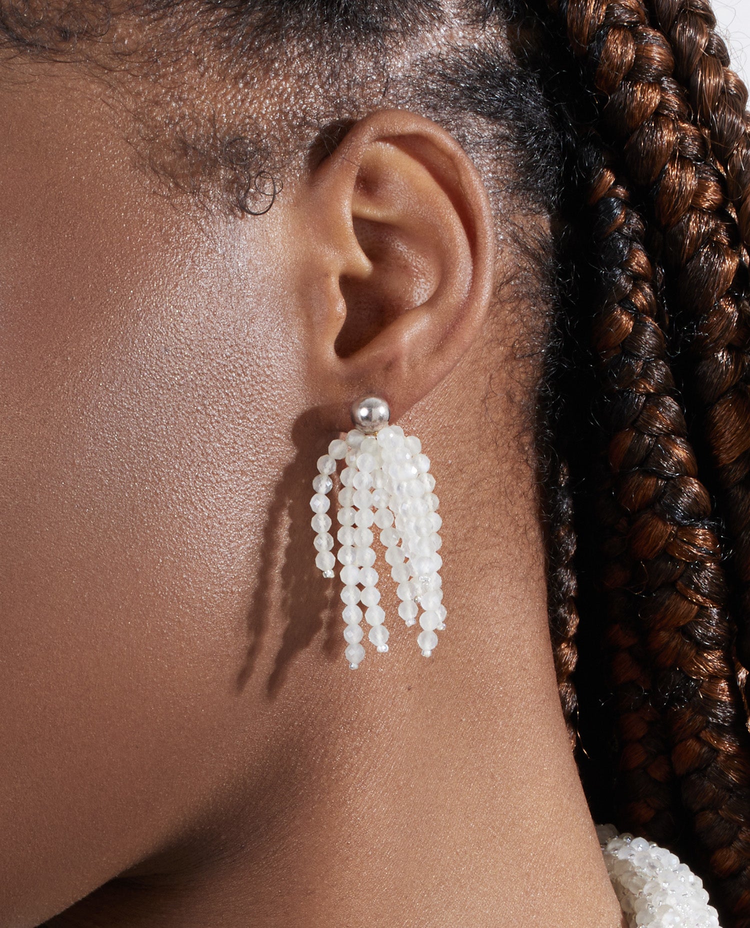 White moonstone bridal earrings featuring natural moonstone gemstones with silver hooks, 5 cm in length, offering timeless elegance for special occasions.