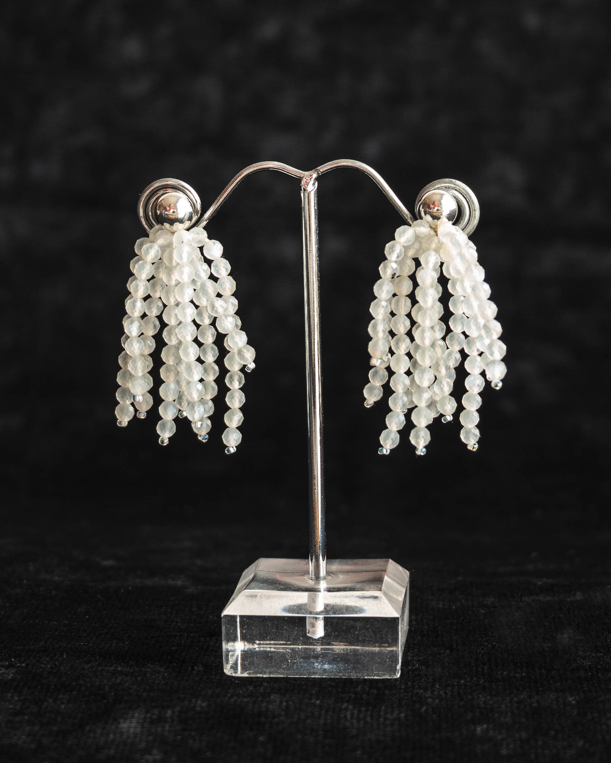 White moonstone bridal earrings featuring natural moonstone gemstones with silver hooks, 5 cm in length, offering timeless elegance for special occasions.