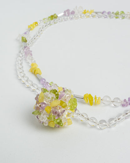 Collar en capas de piedras preciosas multicolores