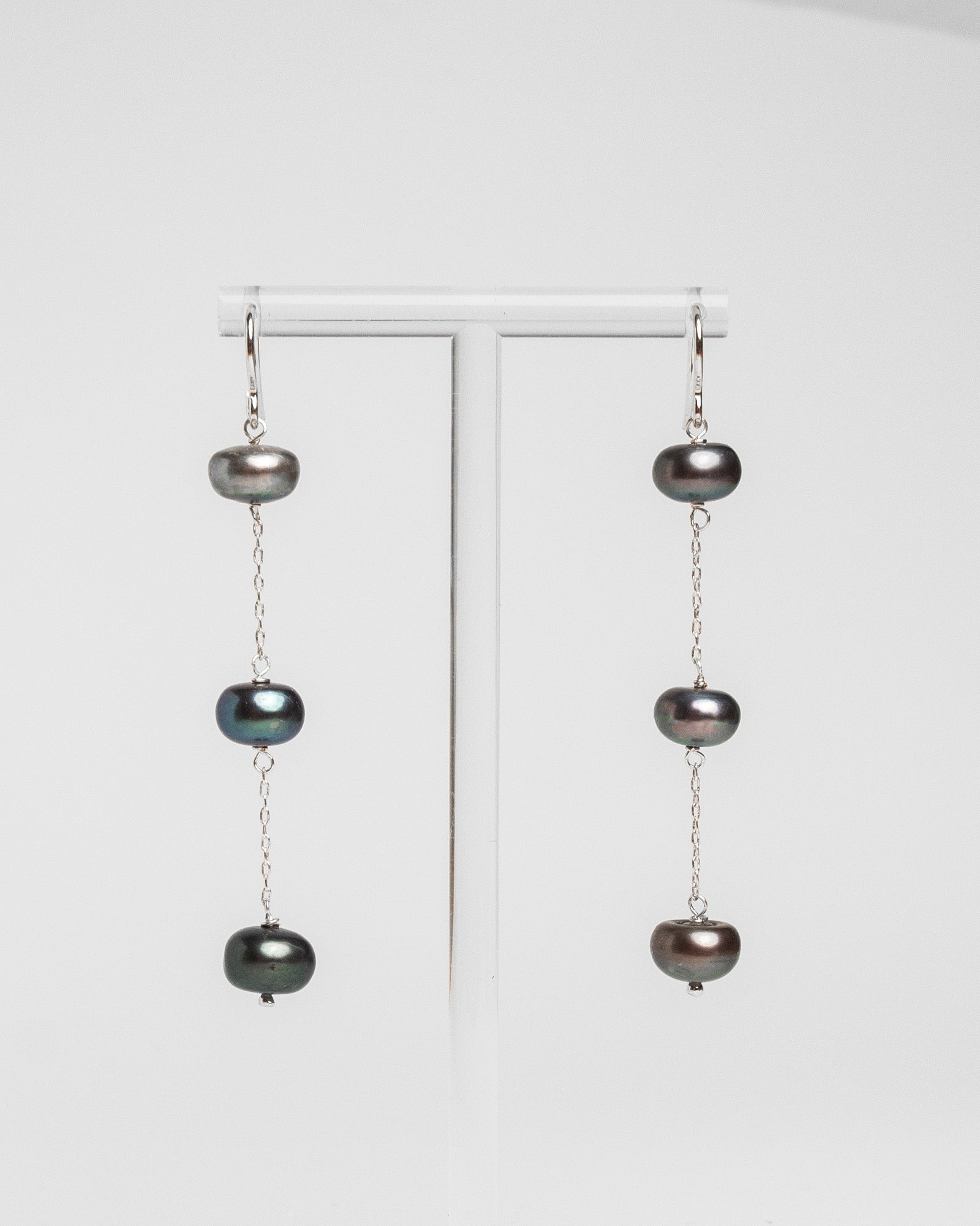 Sterling silver black pearl drop earrings with baroque freshwater pearls. Long handmade statement earrings 