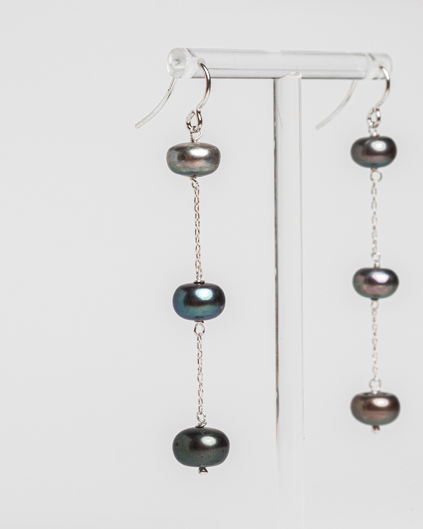 Sterling silver black pearl drop earrings with baroque freshwater pearls. Long handmade statement earrings 