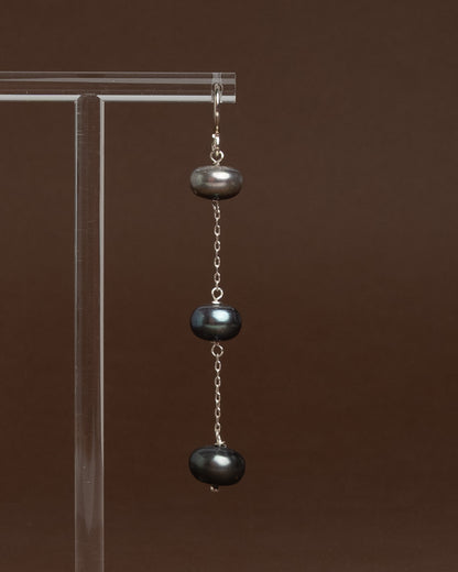 Sterling silver black pearl drop earrings with baroque freshwater pearls. Long handmade statement earrings 