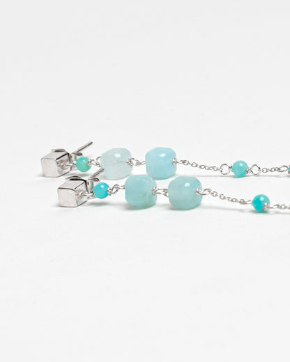 Pendientes largos artesanales de amazonita con cadena de plata