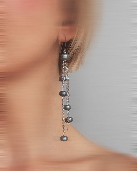 Chameleon Glow Black Pearl Earrings