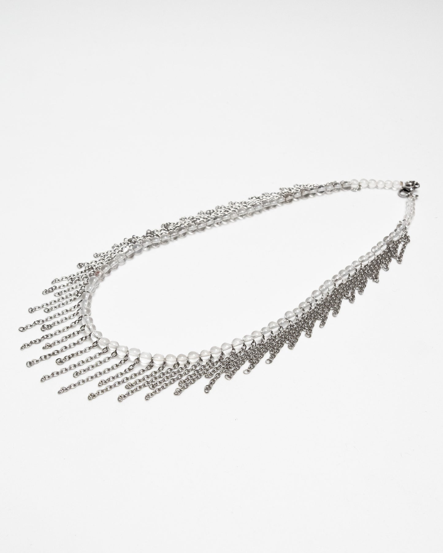 Collar de cuarzo con cadenas de acero inoxidable y diseño luminoso