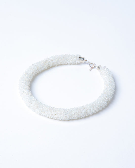 Radiant moonstone elegant necklace featuring chunky white moonstones with a silver T-bar clasp, 45 cm in length, perfect for special occasions.