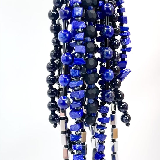 Long earrings featuring lapis lazuli, aventurine, black agate, spinel, hematite, and sterling silver, 8 cm in length, with elegant strands of natural gemstones.